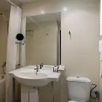 Belmont & 4*
