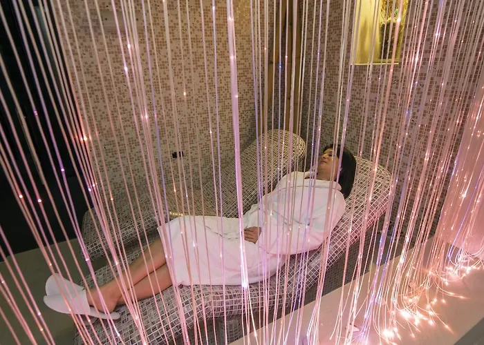 Belmont & ホテル 4*