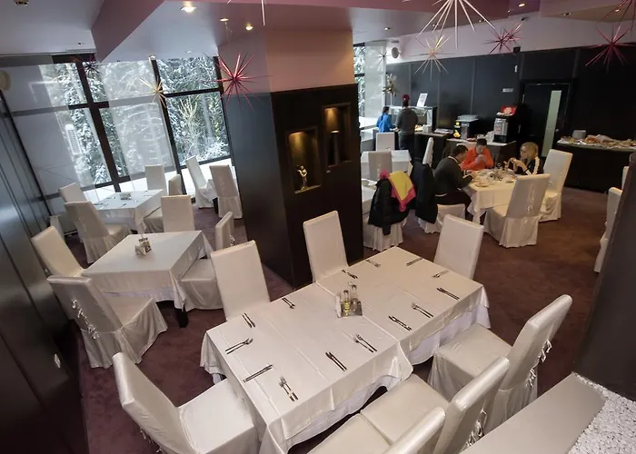 Belmont & ホテル パンポロボ